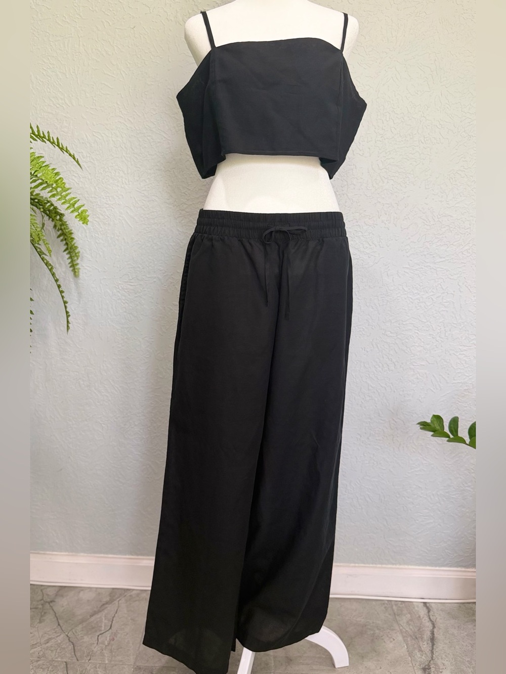 Victoria's Secret Black Linen Crop Top and Pants- Matching Set